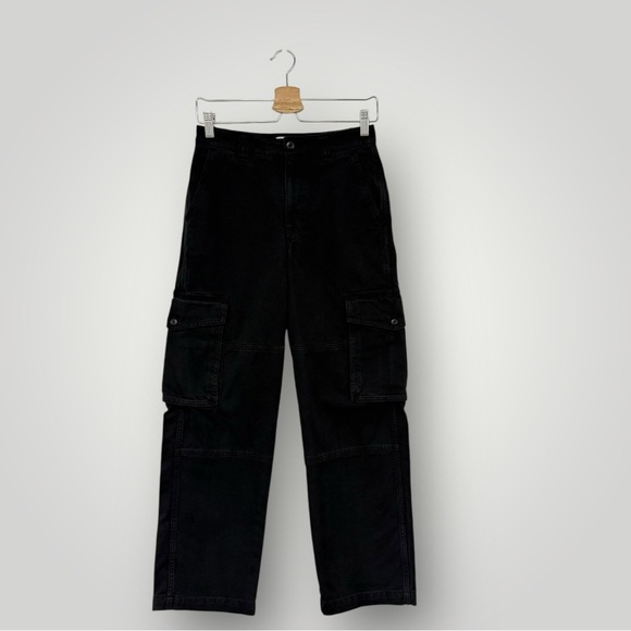 Aritzia TNA Cargo Pants Jeans Womens Sz 2 Black High Rise Cargo Straight Baggy - Picture 1 of 11
